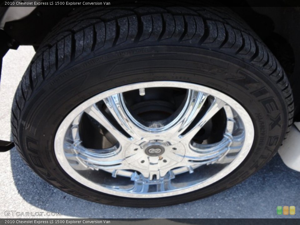 2010 Chevrolet Express Custom Wheel and Tire Photo #54770547