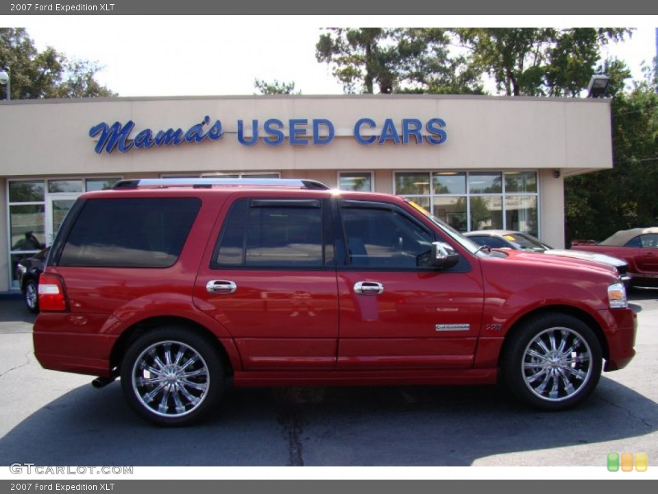 2007 Ford Expedition Custom Wheel and Tire Photo #54777789