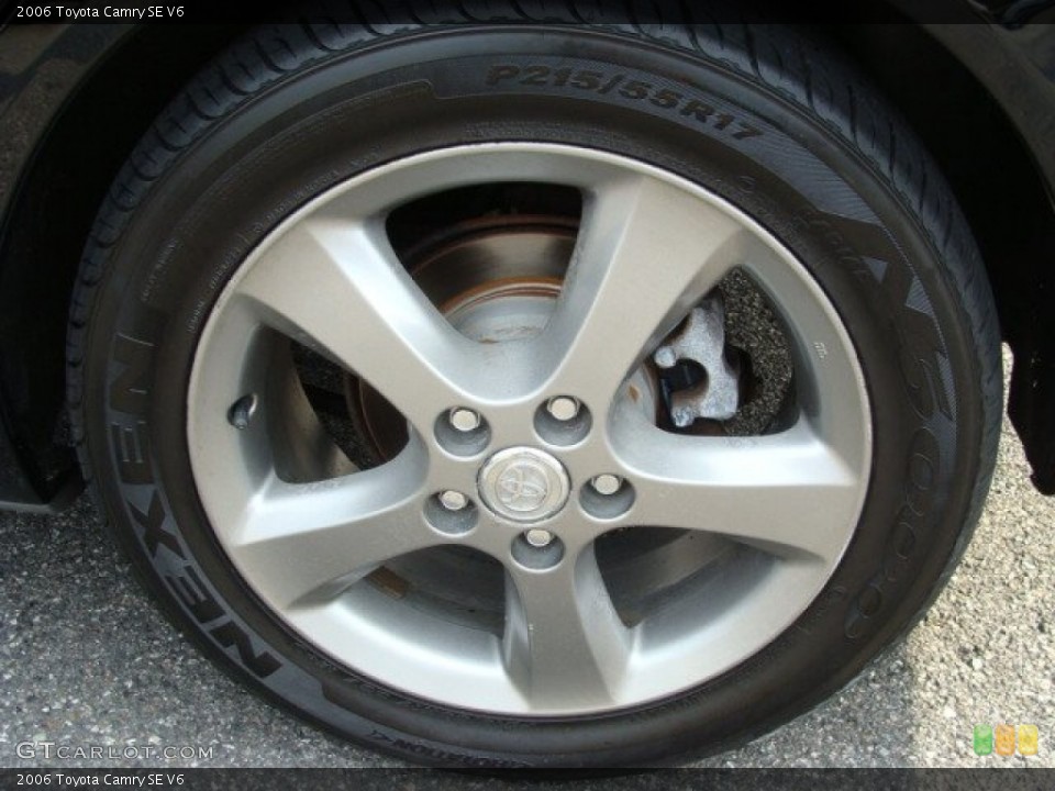 2006 Toyota Camry SE V6 Wheel and Tire Photo #54802891