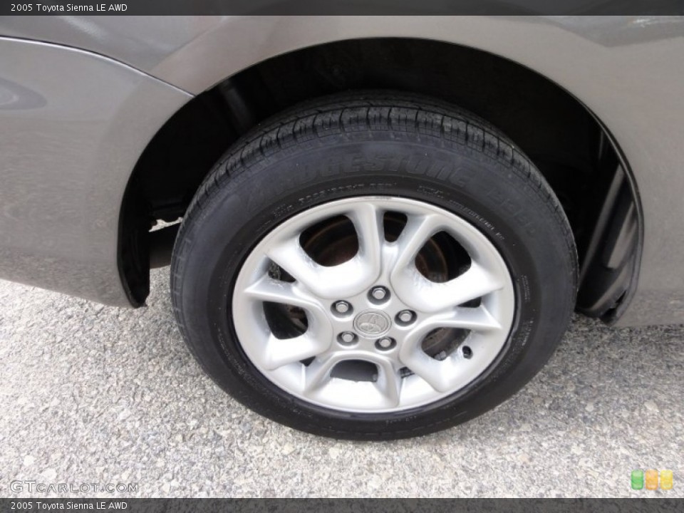 2005 Toyota Sienna LE AWD Wheel and Tire Photo #54810010