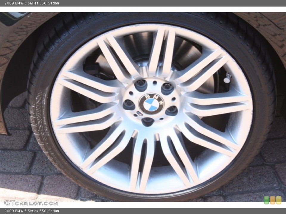 2009 BMW 5 Series 550i Sedan Wheel and Tire Photo #54865408