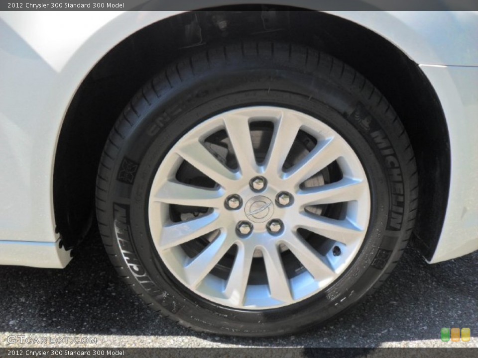2012 Chrysler 300  Wheel and Tire Photo #54895351
