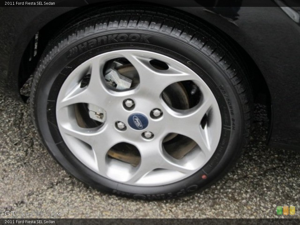2011 Ford Fiesta SEL Sedan Wheel and Tire Photo #54905381