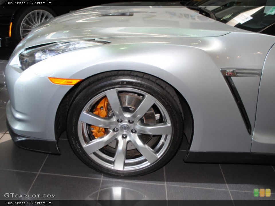 2009 Nissan GT-R Premium Wheel and Tire Photo #54910511