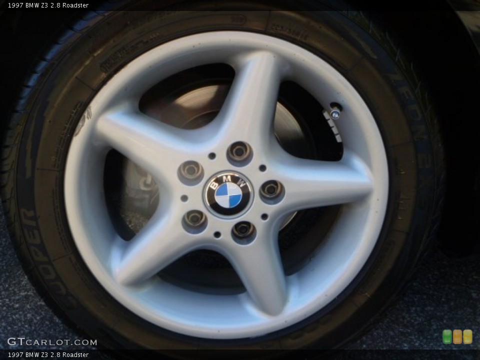 1997 BMW Z3 2.8 Roadster Wheel and Tire Photo #54933739