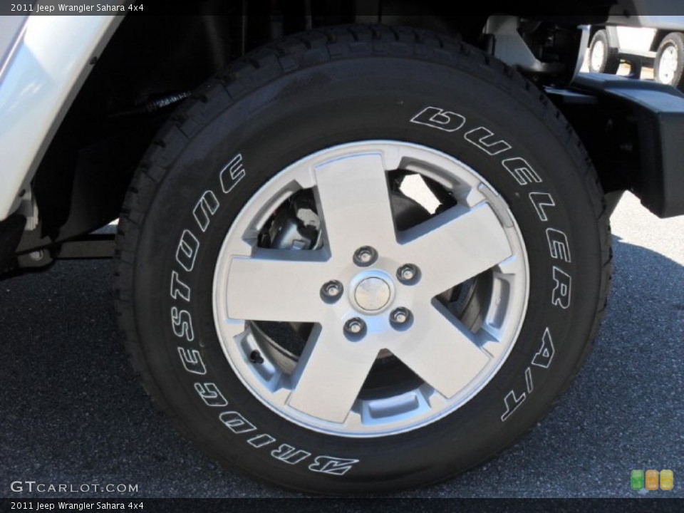 2011 Jeep Wrangler Sahara 4x4 Wheel and Tire Photo #54949111