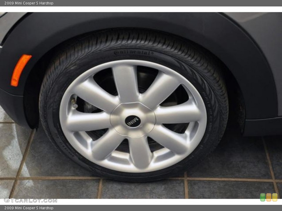 2009 Mini Cooper S Hardtop Wheel and Tire Photo #54986602