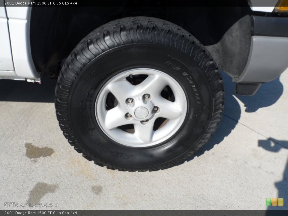 2001 Dodge Ram 1500 ST Club Cab 4x4 Wheel and Tire Photo #55004393