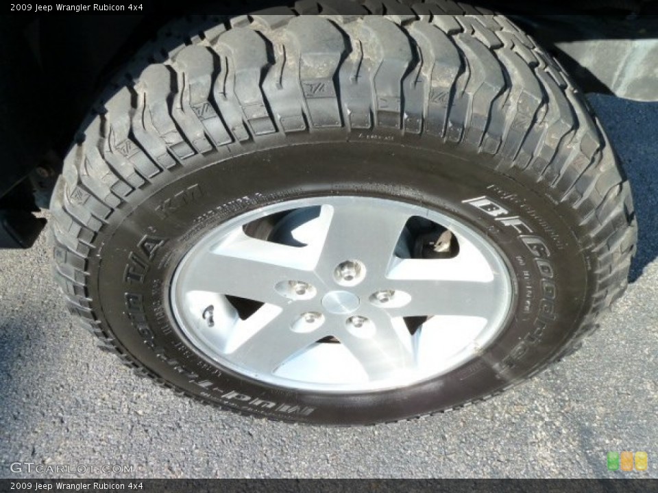 2009 Jeep Wrangler Rubicon 4x4 Wheel and Tire Photo #55026117