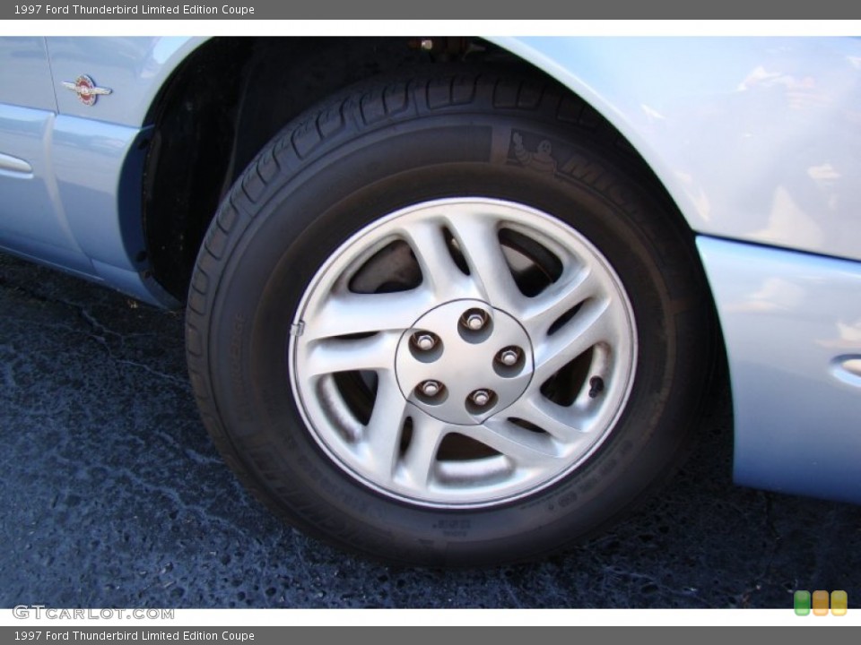 1997 Ford Thunderbird Wheels and Tires
