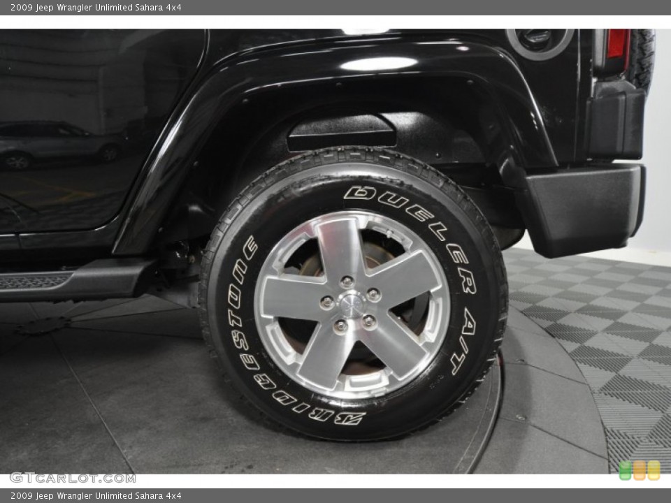 2009 Jeep Wrangler Unlimited Sahara 4x4 Wheel and Tire Photo #55204221