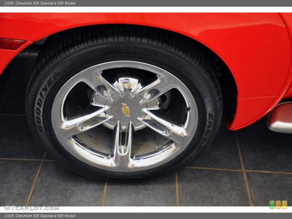 2005 Chevrolet SSR  Wheel and Tire Photo #55269133