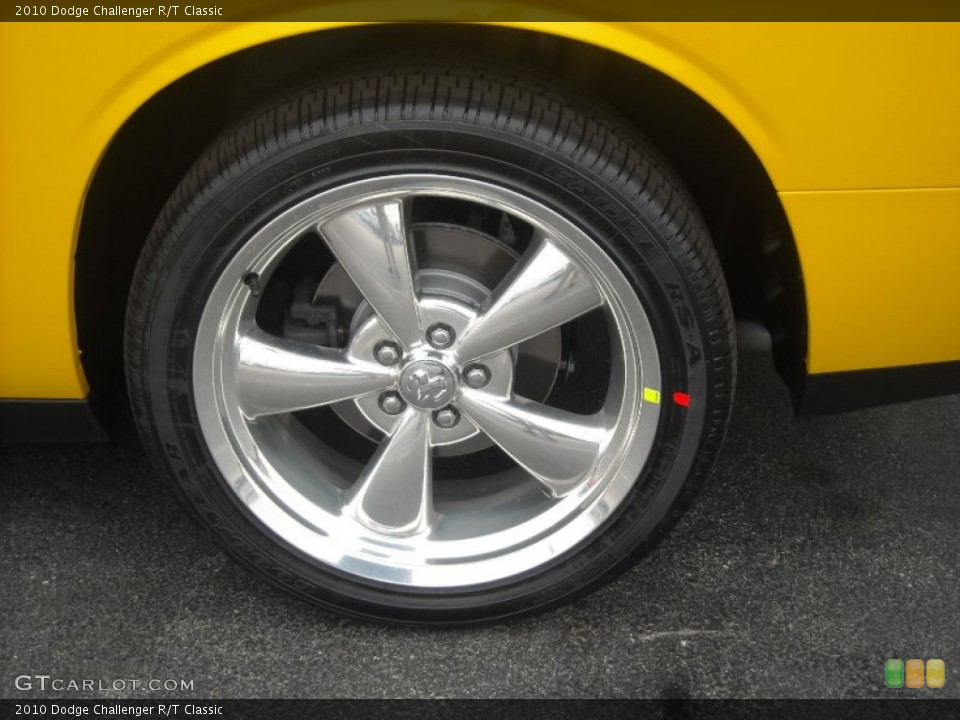 2010 Dodge Challenger R/T Classic Wheel and Tire Photo #55306957