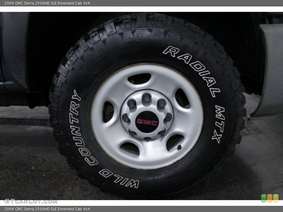 2004 GMC Sierra 2500HD SLE Extended Cab 4x4 Wheel and Tire Photo #55347800
