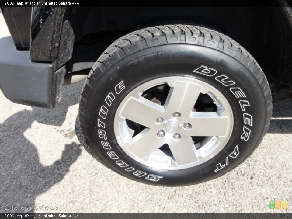 2009 Jeep Wrangler Unlimited Sahara 4x4 Wheel and Tire Photo #55355768