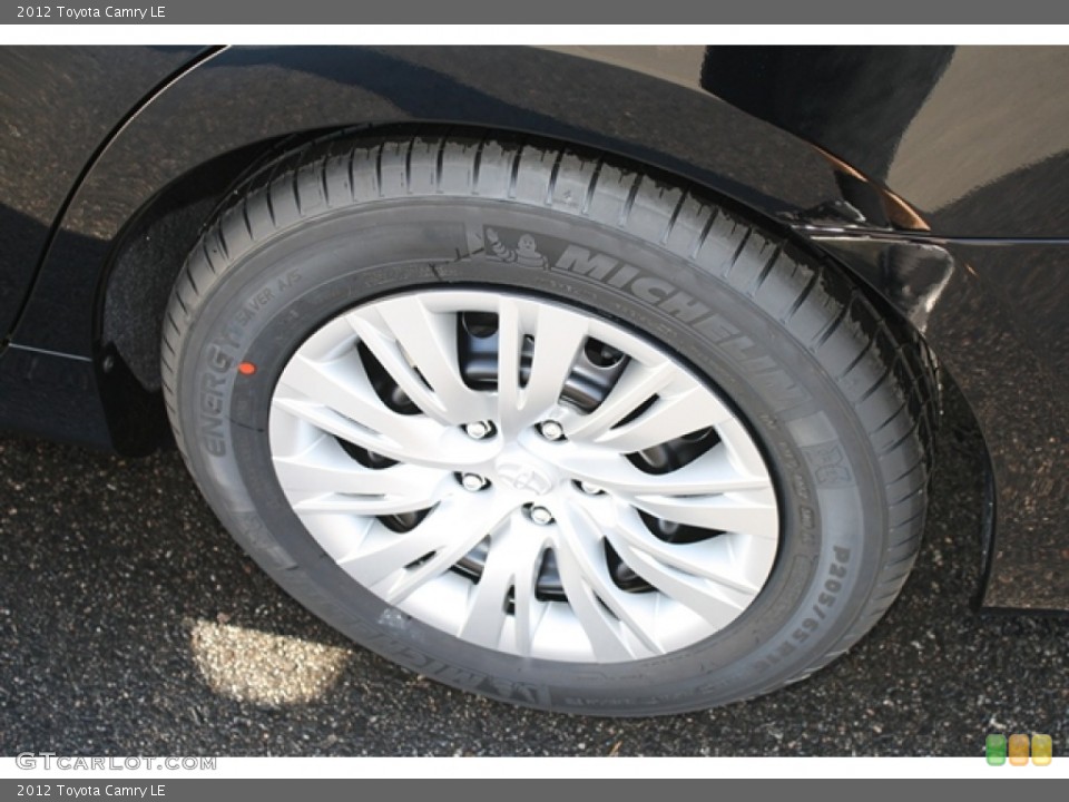 2012 Toyota Camry LE Wheel and Tire Photo #55390278
