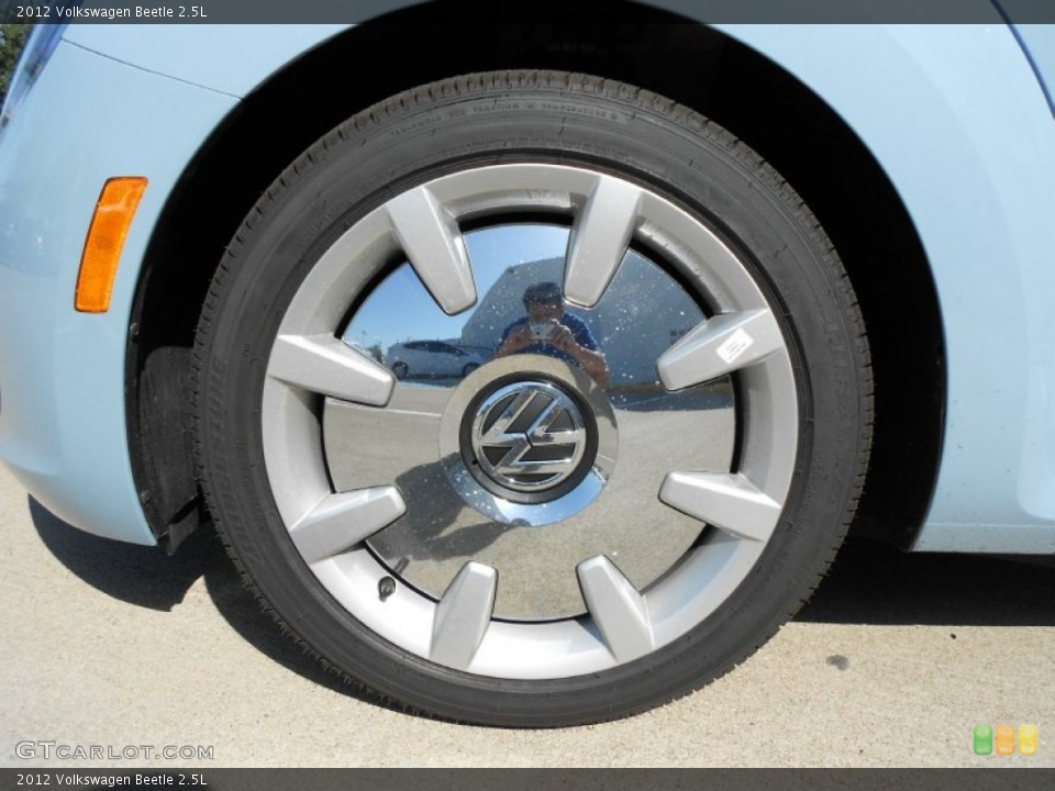 2012 Volkswagen Beetle 2.5L Wheel and Tire Photo #55417916