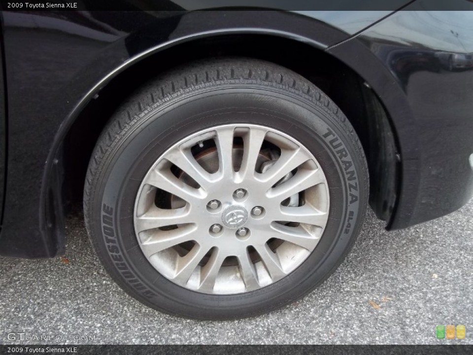 2009 Toyota Sienna XLE Wheel and Tire Photo #55425840