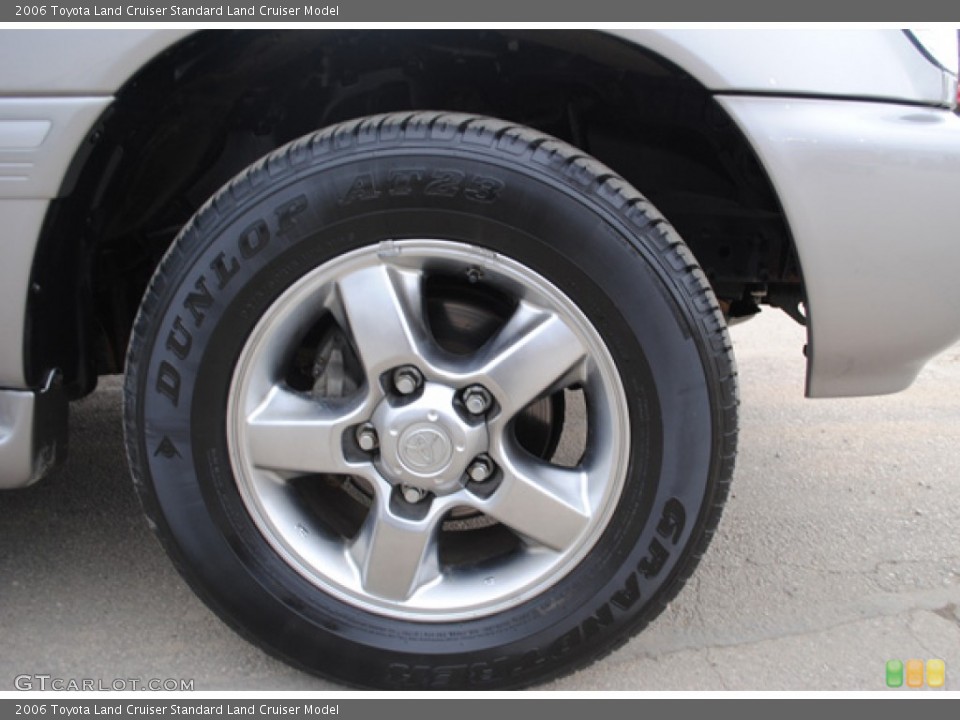 2006 Toyota Land Cruiser Wheels and Tires