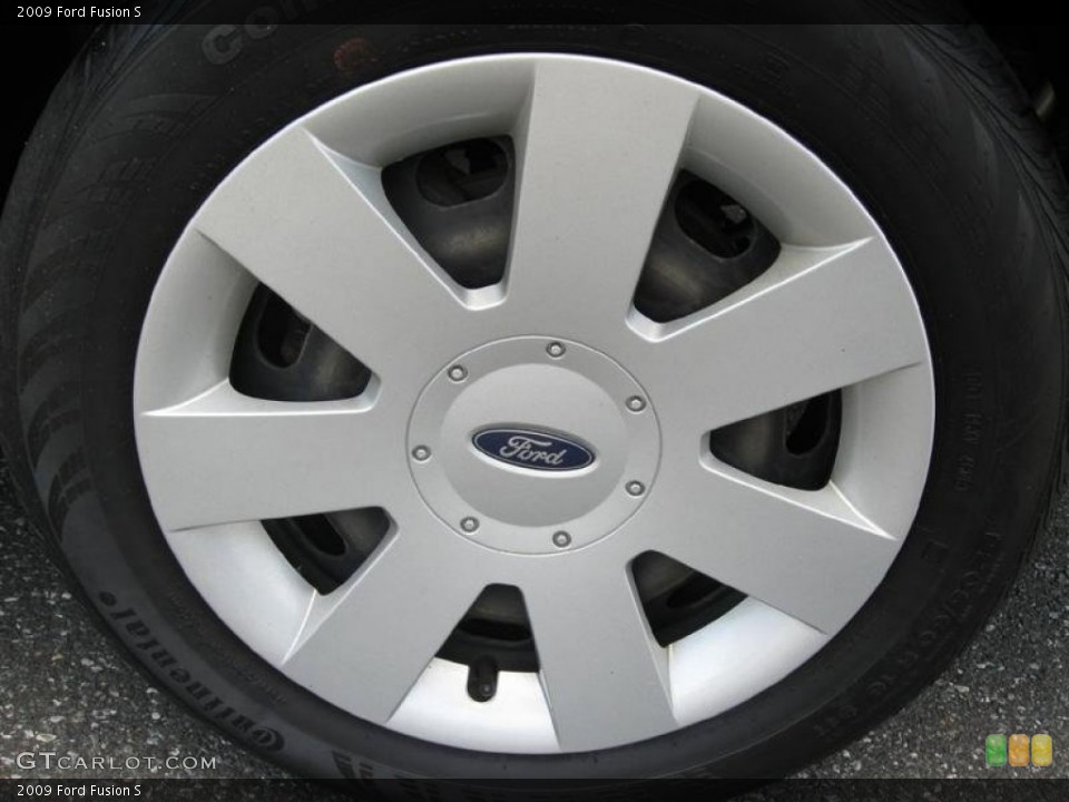 2009 Ford Fusion S Wheel and Tire Photo #55451419