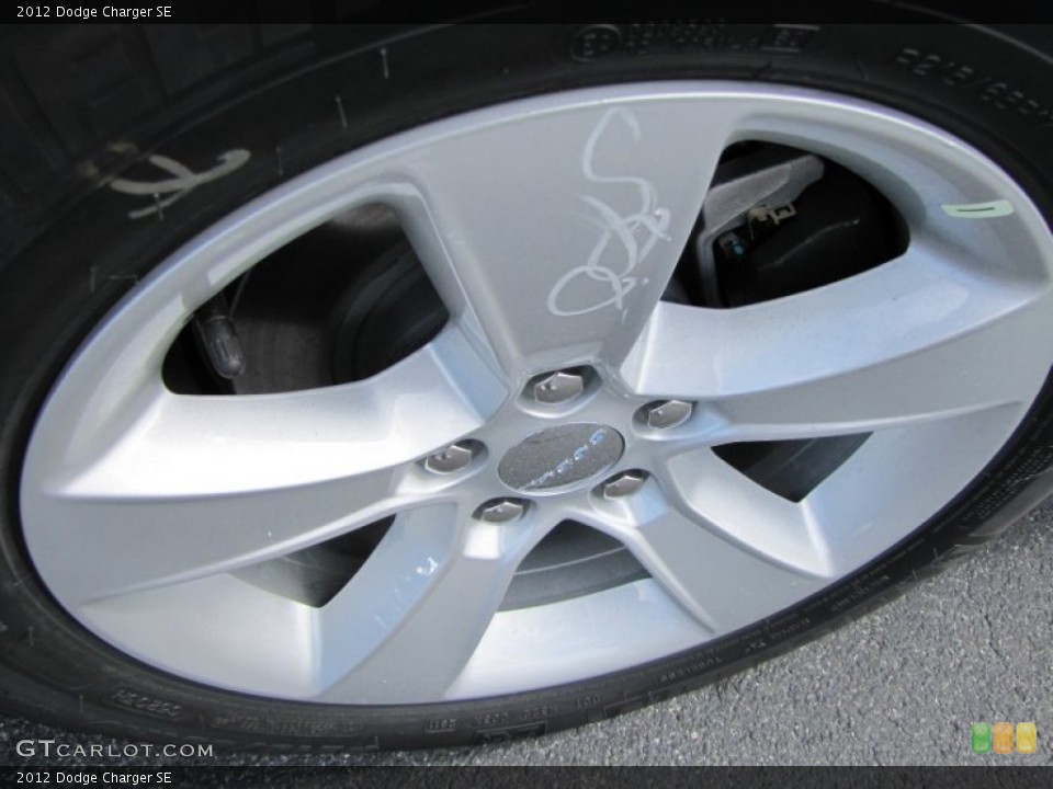 2012 Dodge Charger SE Wheel and Tire Photo #55490041