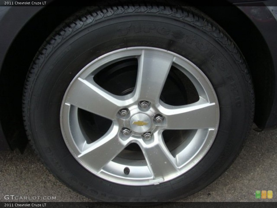 2011 Chevrolet Cruze LT Wheel and Tire Photo #55498517