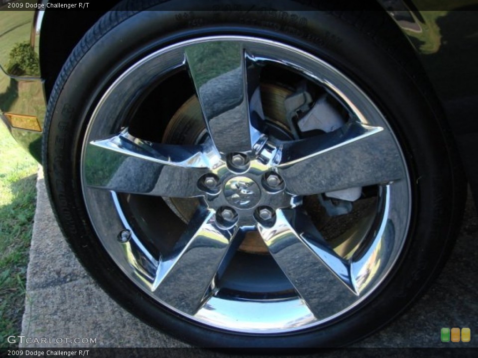 2009 Dodge Challenger R/T Wheel and Tire Photo #55510674