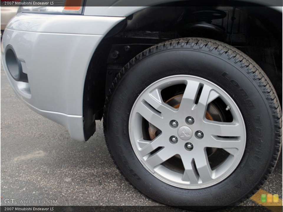 2007 Mitsubishi Endeavor LS Wheel and Tire Photo #55530443