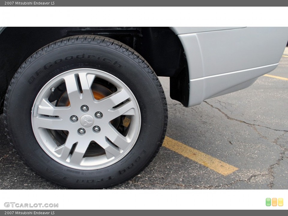 2007 Mitsubishi Endeavor LS Wheel and Tire Photo #55530452