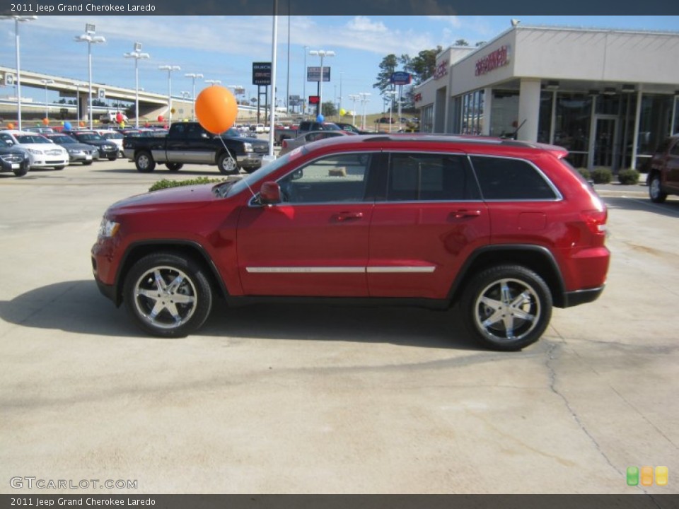 2011 Jeep Grand Cherokee Custom Wheel and Tire Photo #55542771