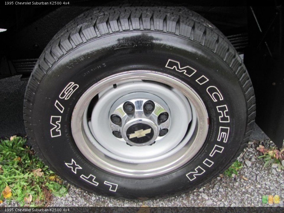 1995 Chevrolet Suburban K2500 4x4 Wheel and Tire Photo #55555617