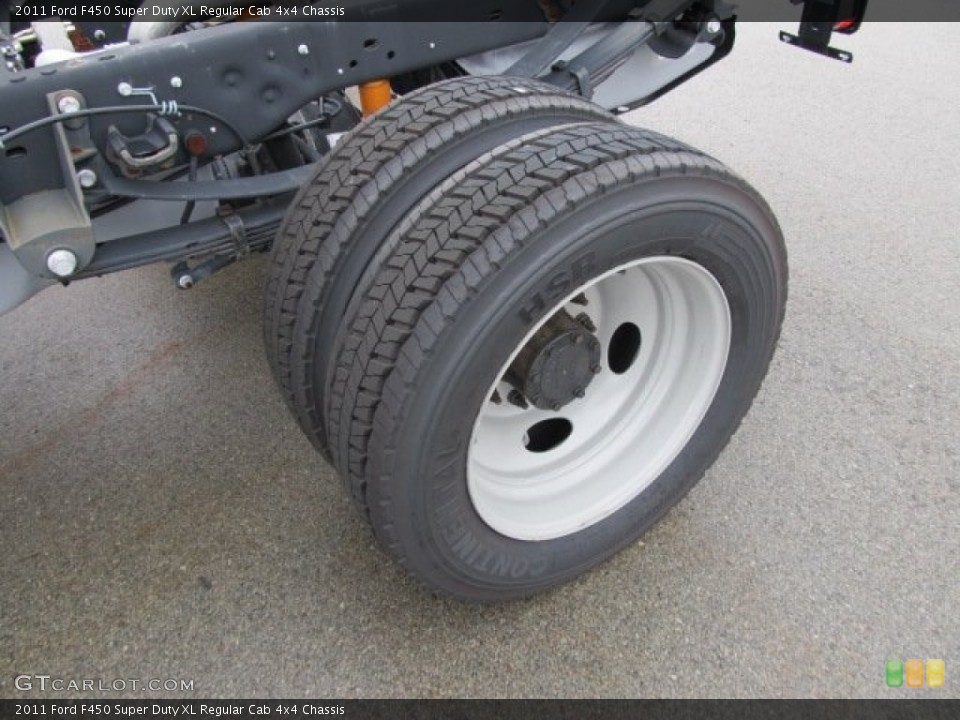 2011 Ford F450 Super Duty XL Regular Cab 4x4 Chassis Wheel and Tire Photo #55562517