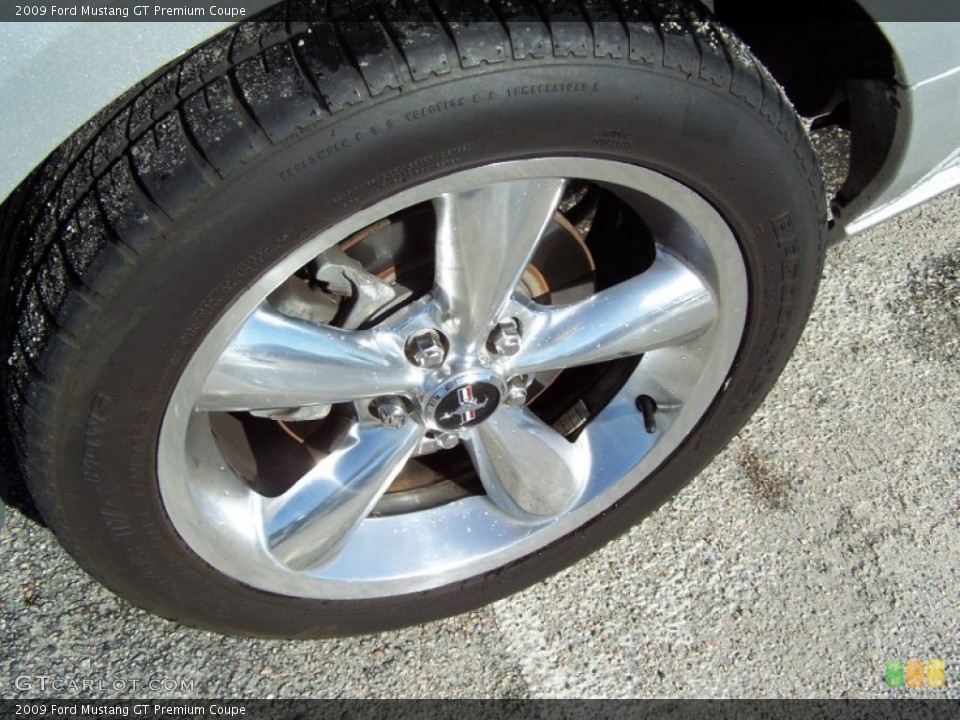 2009 Ford Mustang GT Premium Coupe Wheel and Tire Photo #55600426