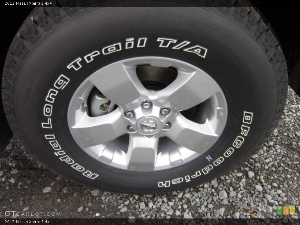 2012 Nissan Xterra S 4x4 Wheel and Tire Photo #55607770