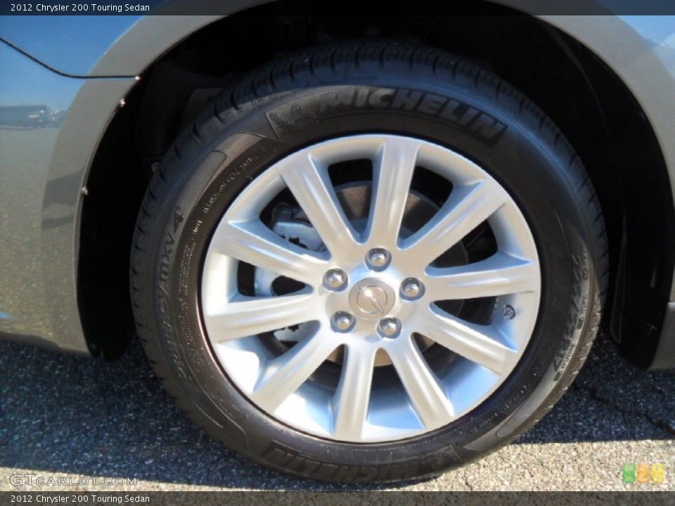 2012 Chrysler 200 Touring Sedan Wheel and Tire Photo #55655174