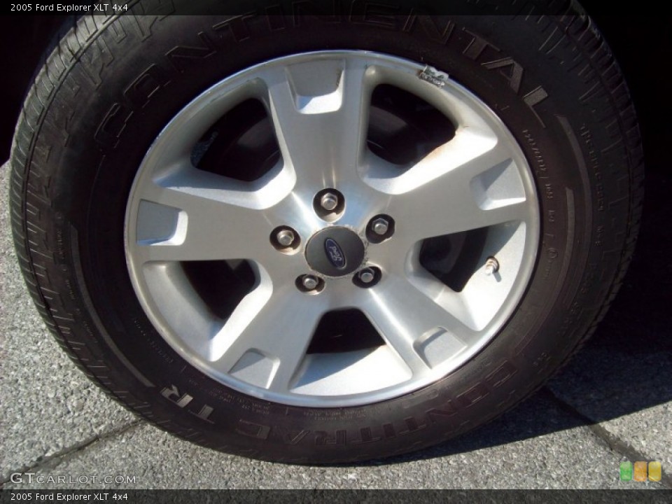 2005 Ford Explorer XLT 4x4 Wheel and Tire Photo #55682710