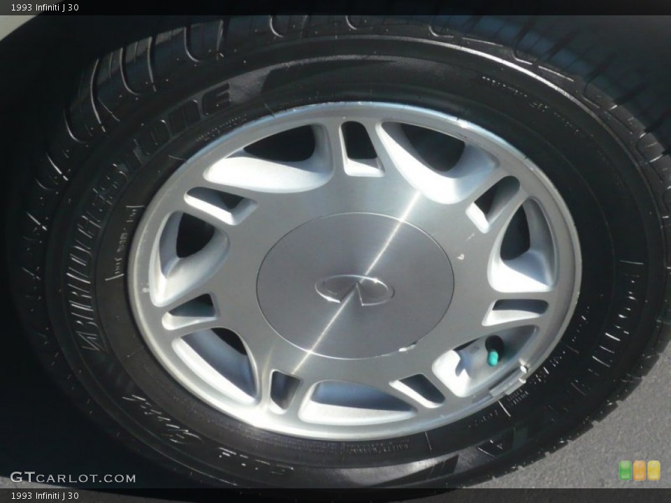 1993 Infiniti J Wheels and Tires