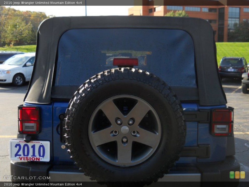 2010 Jeep Wrangler Unlimited Mountain Edition 4x4 Wheel and Tire Photo #55850800