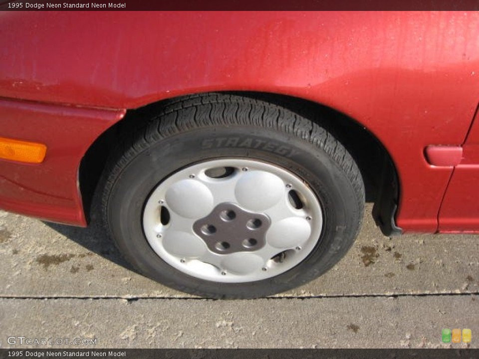 1995 Dodge Neon  Wheel and Tire Photo #55876507