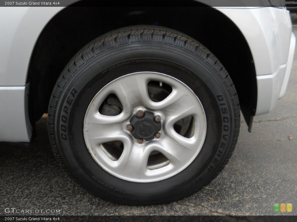2007 Suzuki Grand Vitara 4x4 Wheel and Tire Photo #55929204