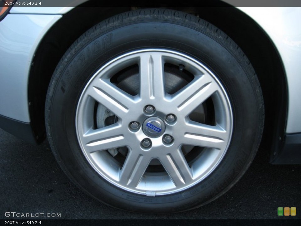 2007 Volvo S40 2.4i Wheel and Tire Photo #55979140