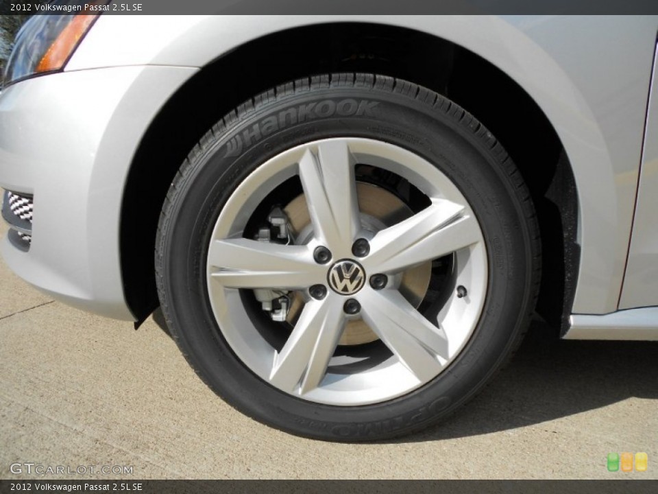 2012 Volkswagen Passat 2.5L SE Wheel and Tire Photo #55980208