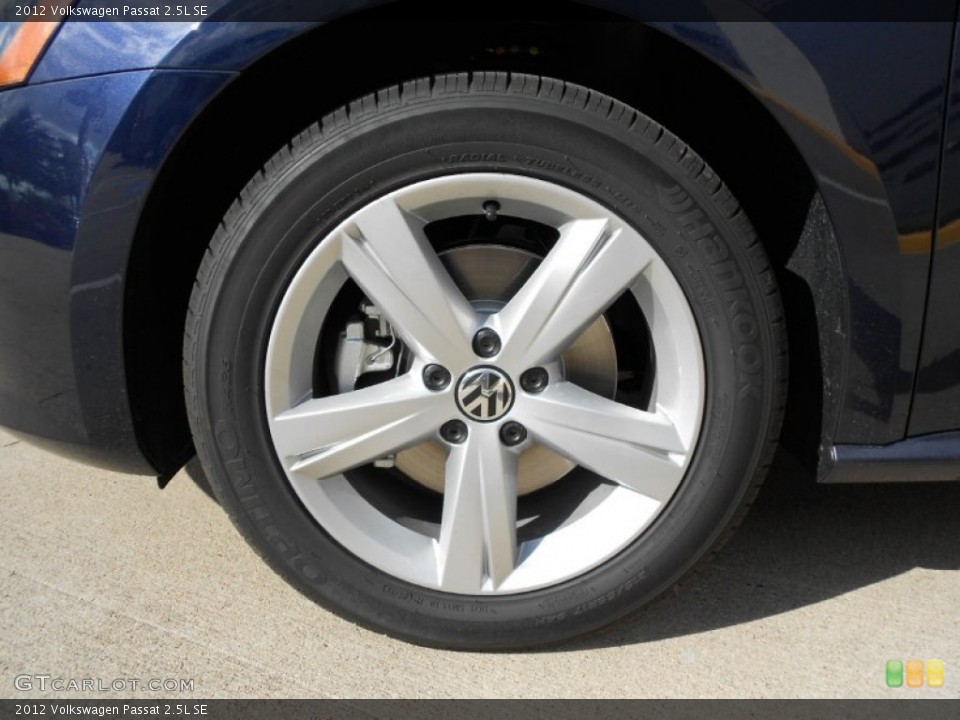 2012 Volkswagen Passat 2.5L SE Wheel and Tire Photo #55980433