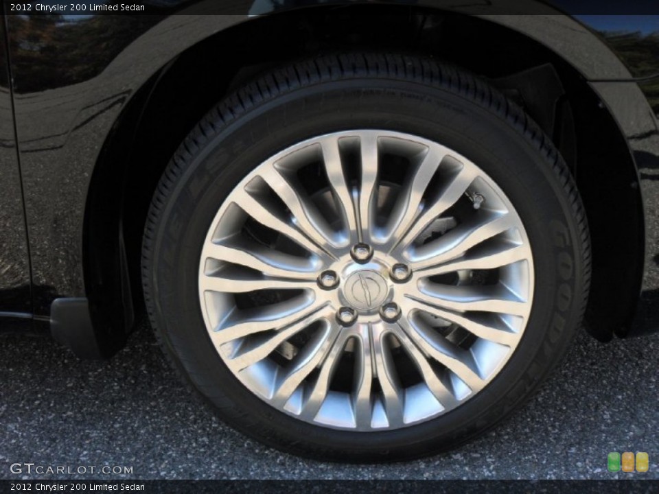 2012 Chrysler 200 Limited Sedan Wheel and Tire Photo #56004319