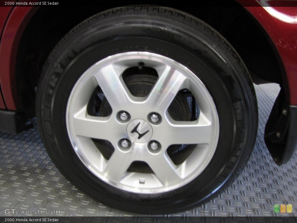 2000 Honda Accord SE Sedan Wheel and Tire Photo #56072360