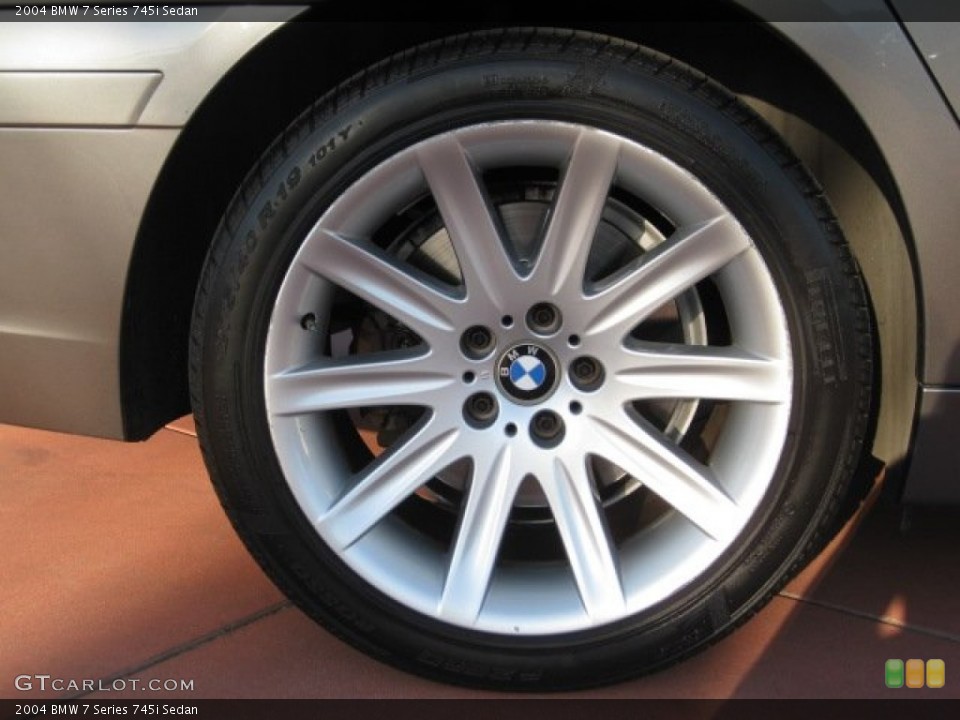 2004 BMW 7 Series 745i Sedan Wheel and Tire Photo #56135603