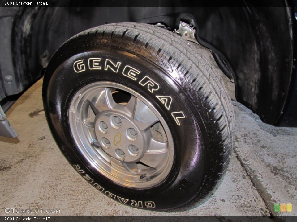 2001 Chevrolet Tahoe LT Wheel and Tire Photo #56182379