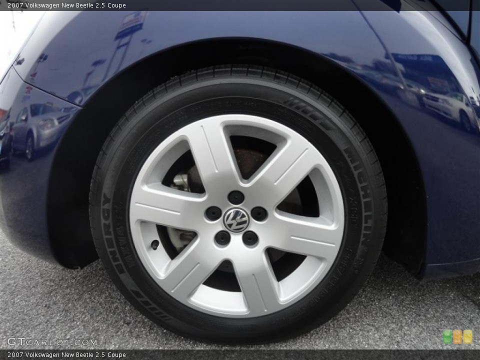 2007 Volkswagen New Beetle 2.5 Coupe Wheel and Tire Photo #56196186