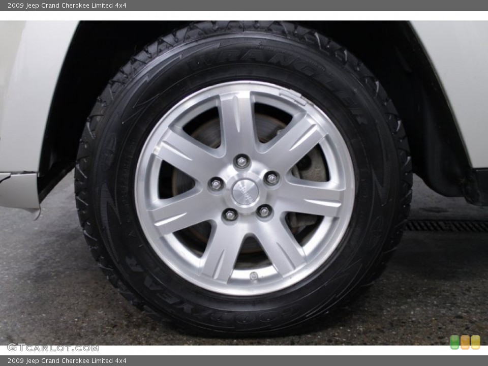 2009 Jeep Grand Cherokee Limited 4x4 Wheel and Tire Photo #56376058