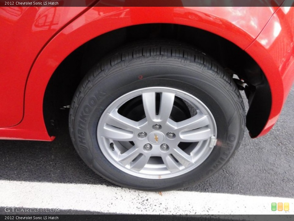 2012 Chevrolet Sonic LS Hatch Wheel and Tire Photo #56437162